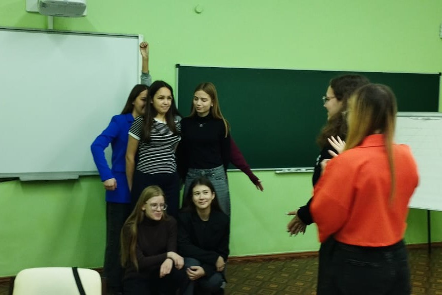 Члены СНК 'Психотехники успешного обучения' и 'ПсиВселенная' провели психологические игры Члены СНК 'Психотехники успешного обучения' и 'ПсиВселенная' провели психологические игры