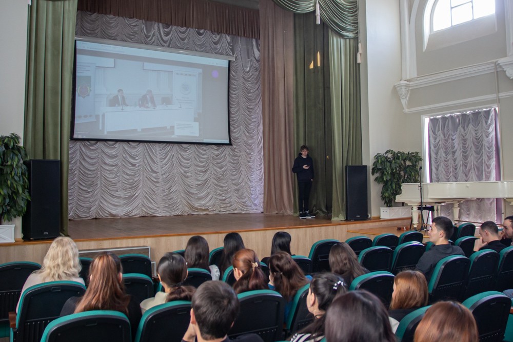 ����������� ������ ������������� � �. ������ ������� � ���������� ��������� ���