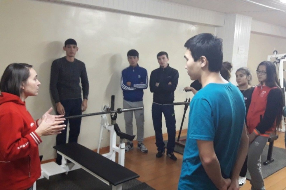 ������-�����