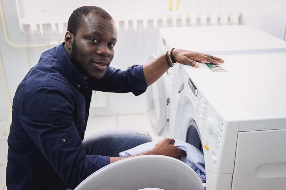 ��������