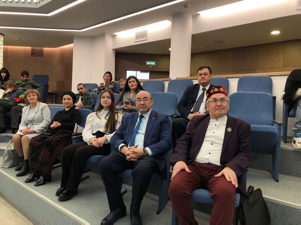 ���� �����ә� �ө�� ����