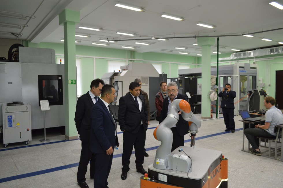 ��������� ������������� ���������-������������� ���������(����������) �������� ���������� �������� � ���������-������������ ������ ���