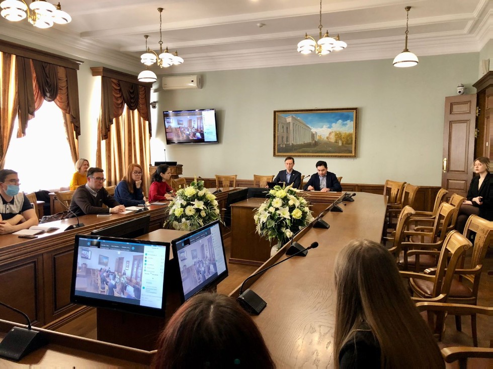 Международный научный круглый стол 'Теория и практика взаимодействия правовых систем в современном мире' Международный научный круглый стол 'Теория и практика взаимодействия правовых систем в современном мире'