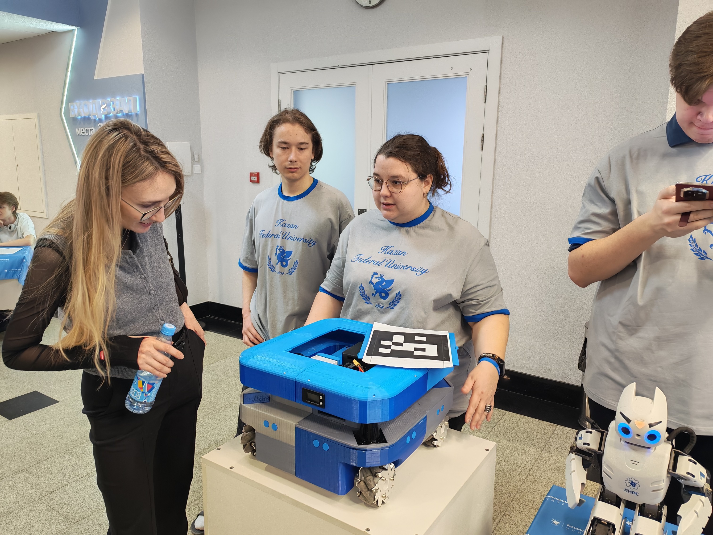 Сотрудники ЛИРС приняли участие в фестивале науки 'Территория знаний' Сотрудники ЛИРС приняли участие в фестивале науки 'Территория знаний'