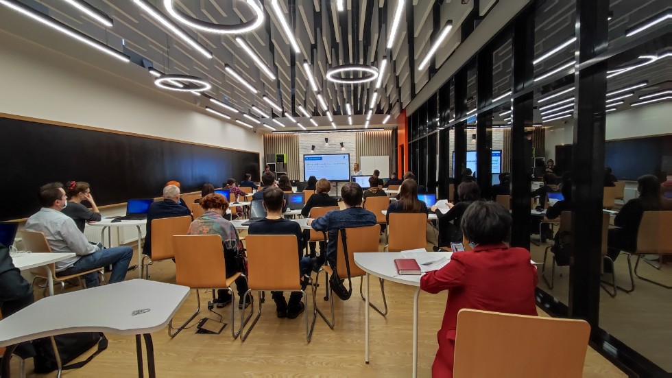 Cеминар-практикум 'Как создать с нуля свой первый образовательный проект в виртуальной реальности' Cеминар-практикум 'Как создать с нуля свой первый образовательный проект в виртуальной реальности'