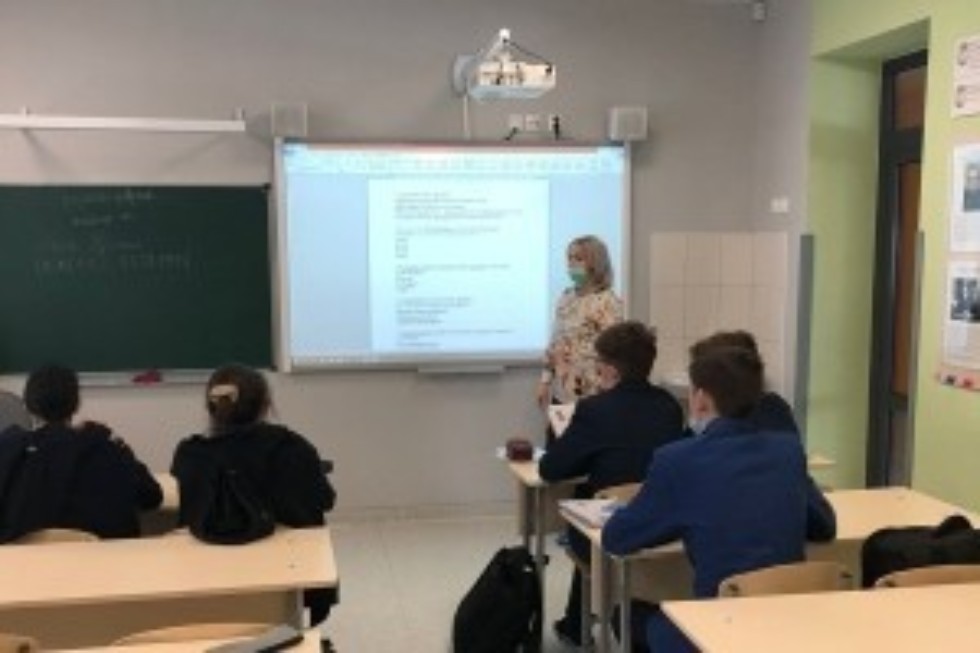 В 'Университетской' школе прошла неделя, посвященная творчеству советского татарского поэта Мусы Джалиля В 'Университетской' школе прошла неделя, посвященная творчеству советского татарского поэта Мусы Джалиля