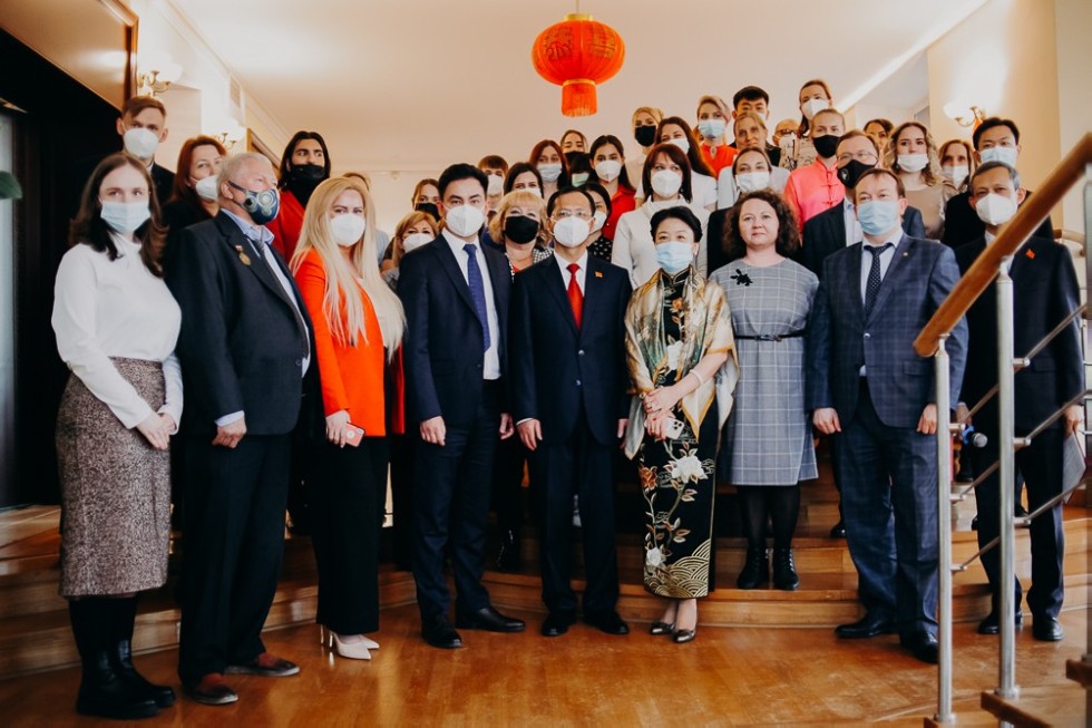 ���� ���������� ����� ������������� � ����������� ����������� ���