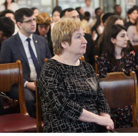 ������������ ������ ��������� ���  ������ ������� �  �����������, ����������� 50-����� ����� ����������������� ������ ���������� ������������