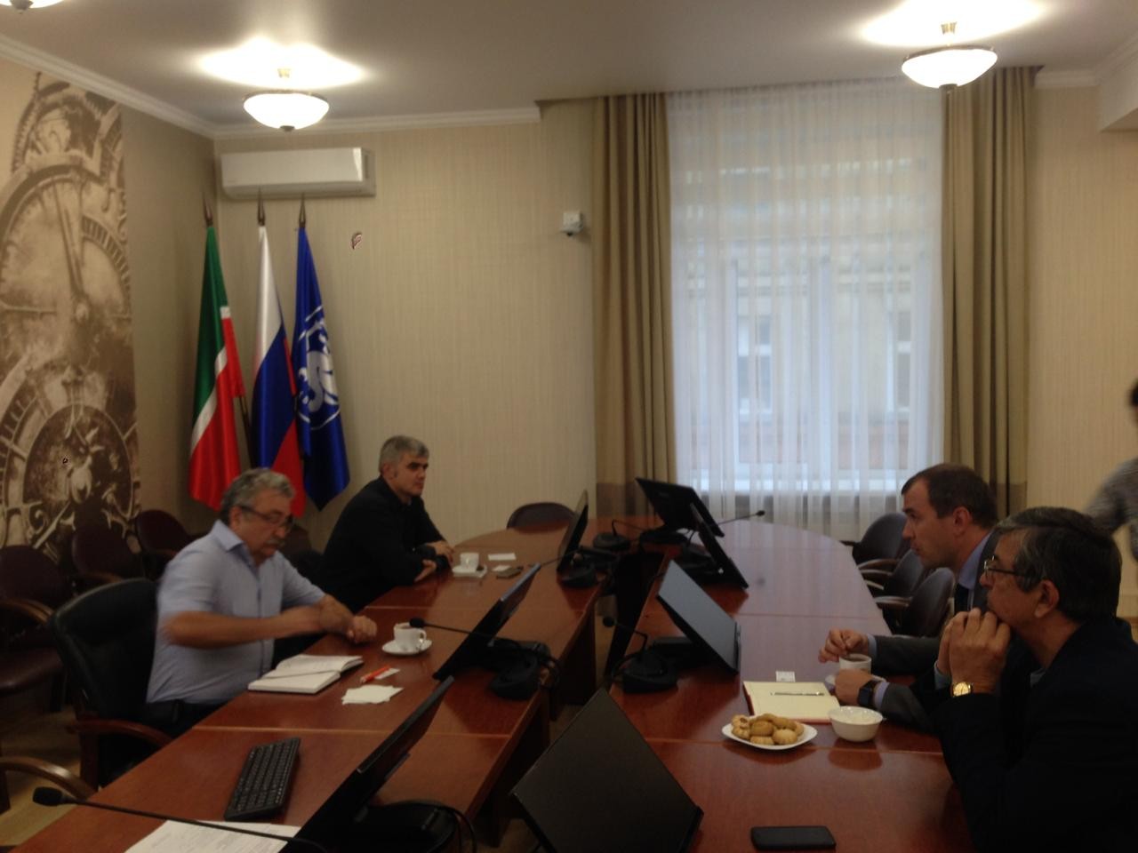 Делегация Казанского государственного казенного порохового завода посетила Инженерный институт КФУ Делегация Казанского государственного казенного порохового завода посетила Инженерный институт КФУ