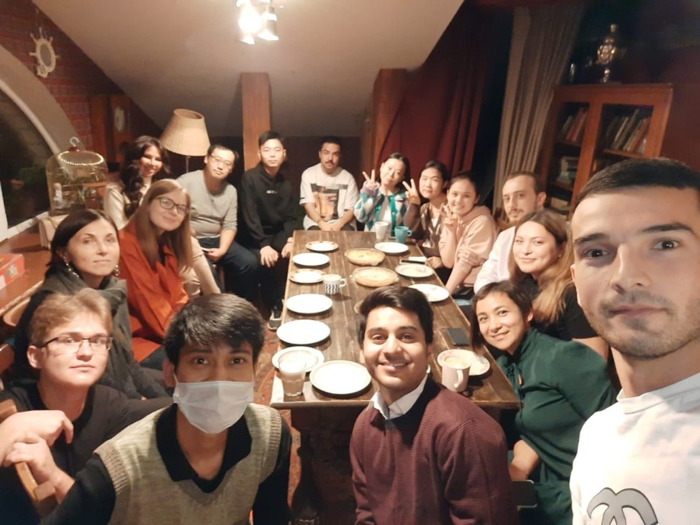 Мы с тобой на кухне посидим?? Мы с тобой на кухне посидим??