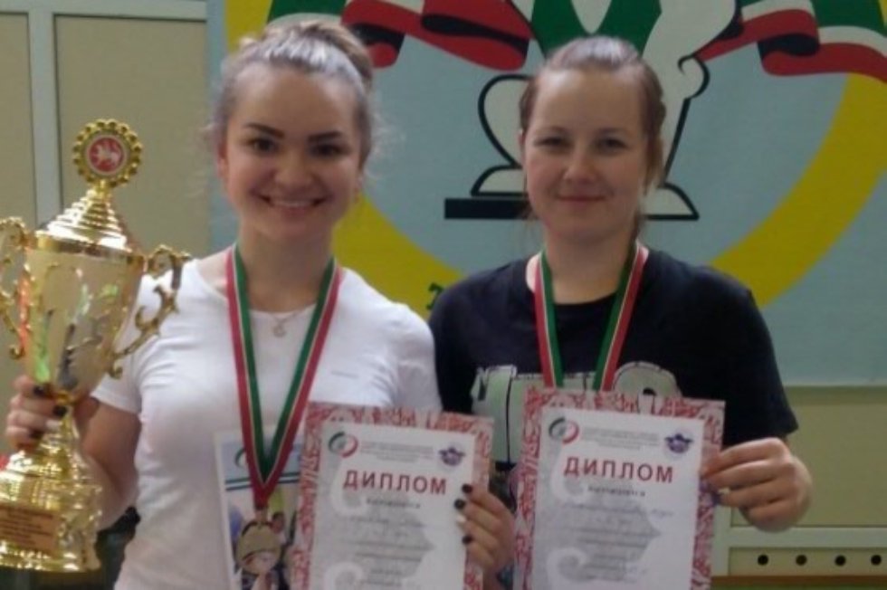 Студентки Елабужского института КФУ - чемпионы РТ! Студентки Елабужского института КФУ - чемпионы РТ!