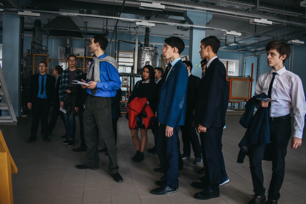 ����� ��������� ���� ������������� 