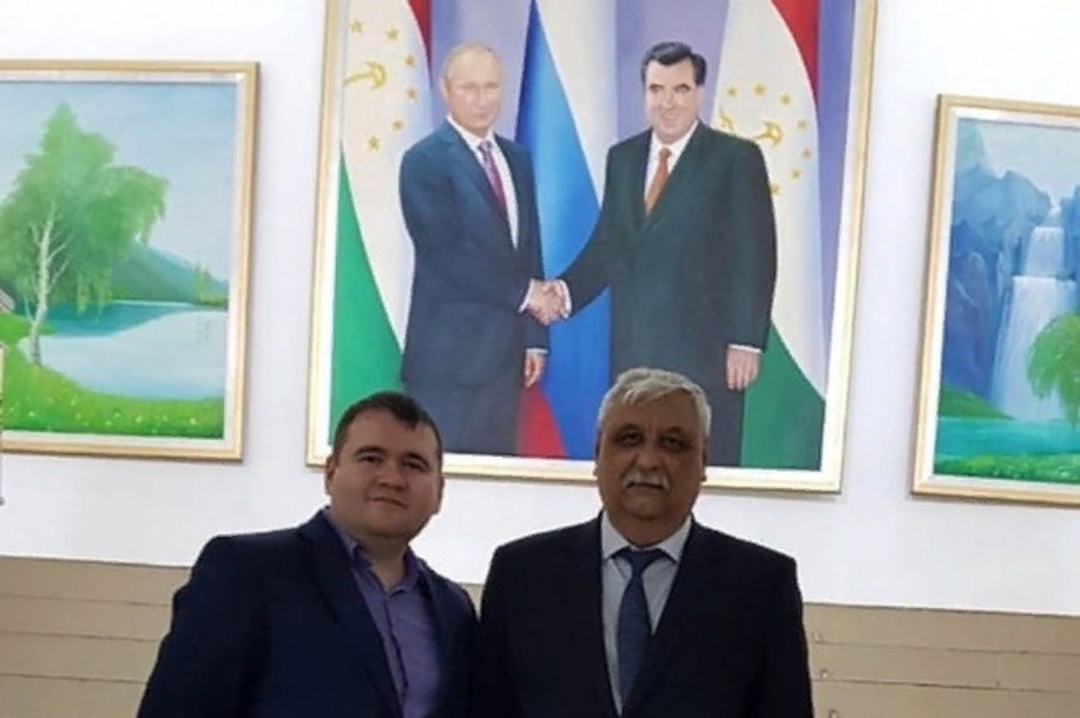 Преподаватель Елабужского института КФУ стал участником международной выставки 'Образование и карьера - 2019' Преподаватель Елабужского института КФУ стал участником международной выставки 'Образование и карьера - 2019'