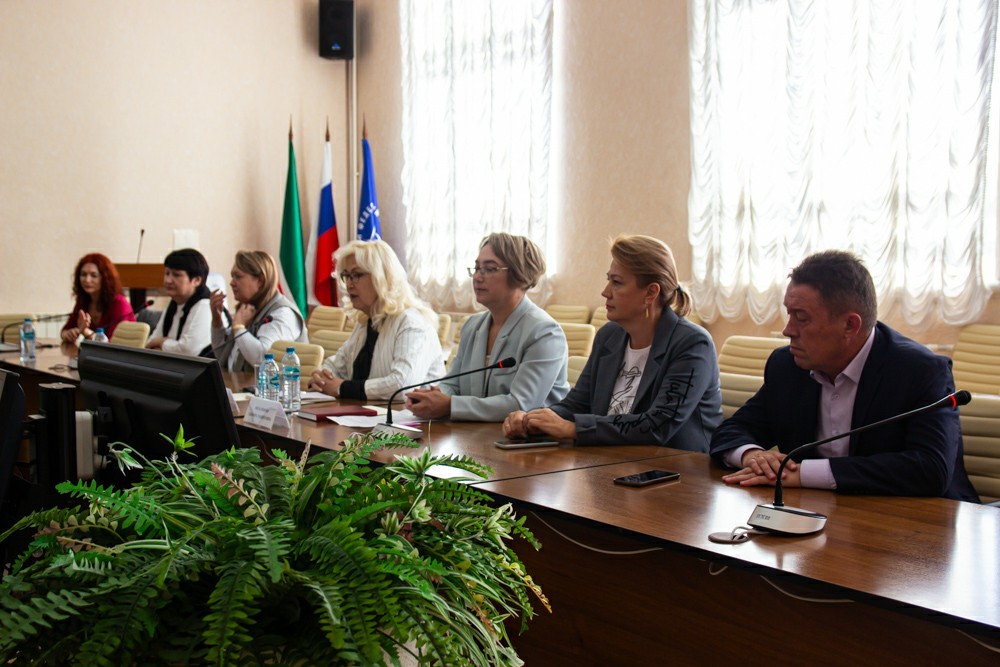 ������ ������� �������������� ��������� ��������� � ������� � ��������������� ����������� ���������������� ������������ ����� �. ��������, �.������