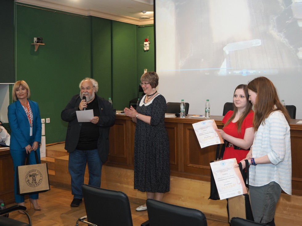 В Казанском Кремле прошла первая выставка-конкурс реставрационных работ студентов КФУ В Казанском Кремле прошла первая выставка-конкурс реставрационных работ студентов КФУ