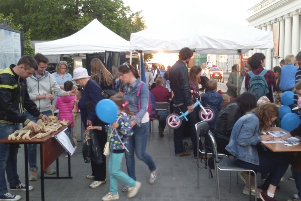 ������������� � �������� ����������� ��������� ��� ������� ������� � ������� '�R�-����� � ���'