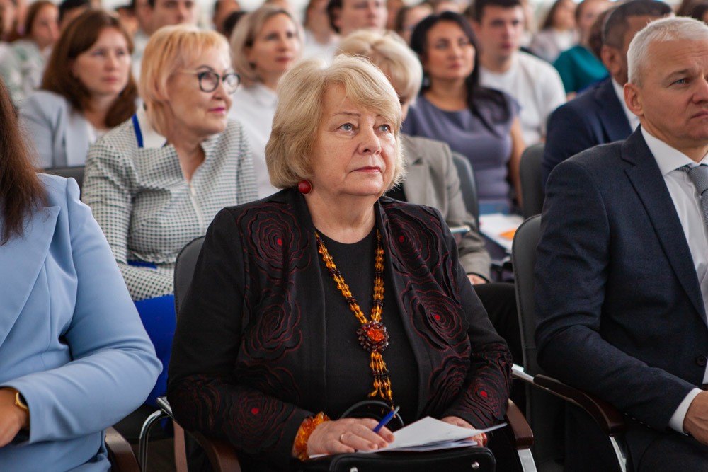 В Елабужском институте КФУ начались IX Махмутовские чтения: профессиональное образование и наставничество в период образовательных трансформаций 21 века В Елабужском институте КФУ начались IX Махмутовские чтения: профессиональное образование и наставничество в период образовательных трансформаций 21 века