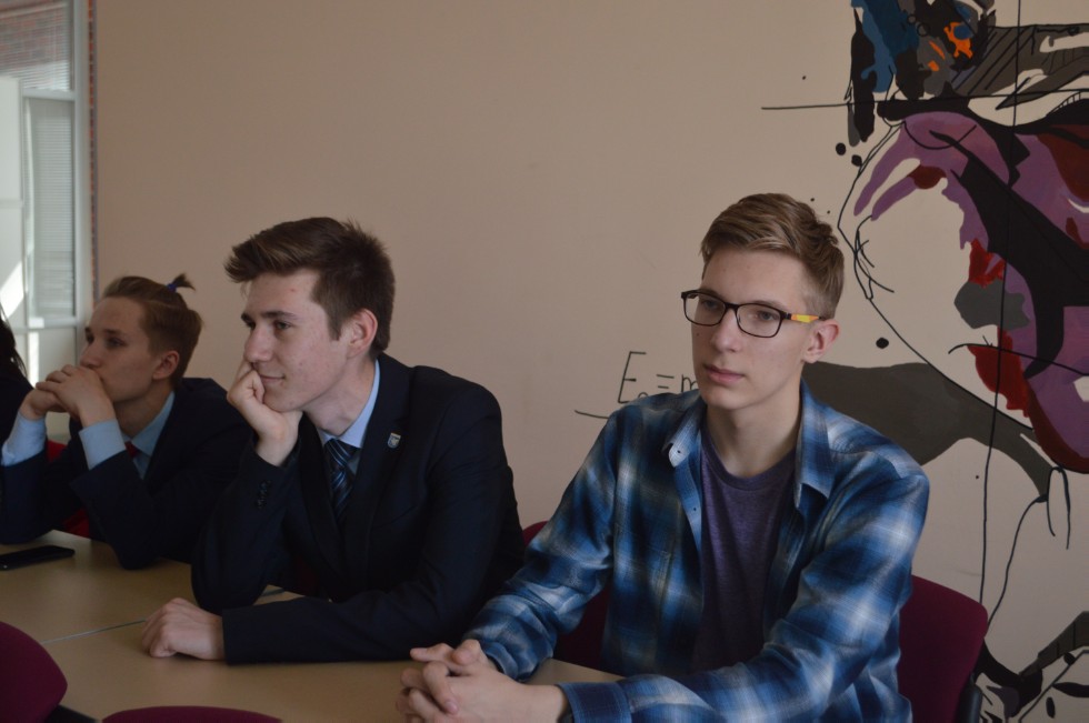 ����� ��������� ���� ������������� 