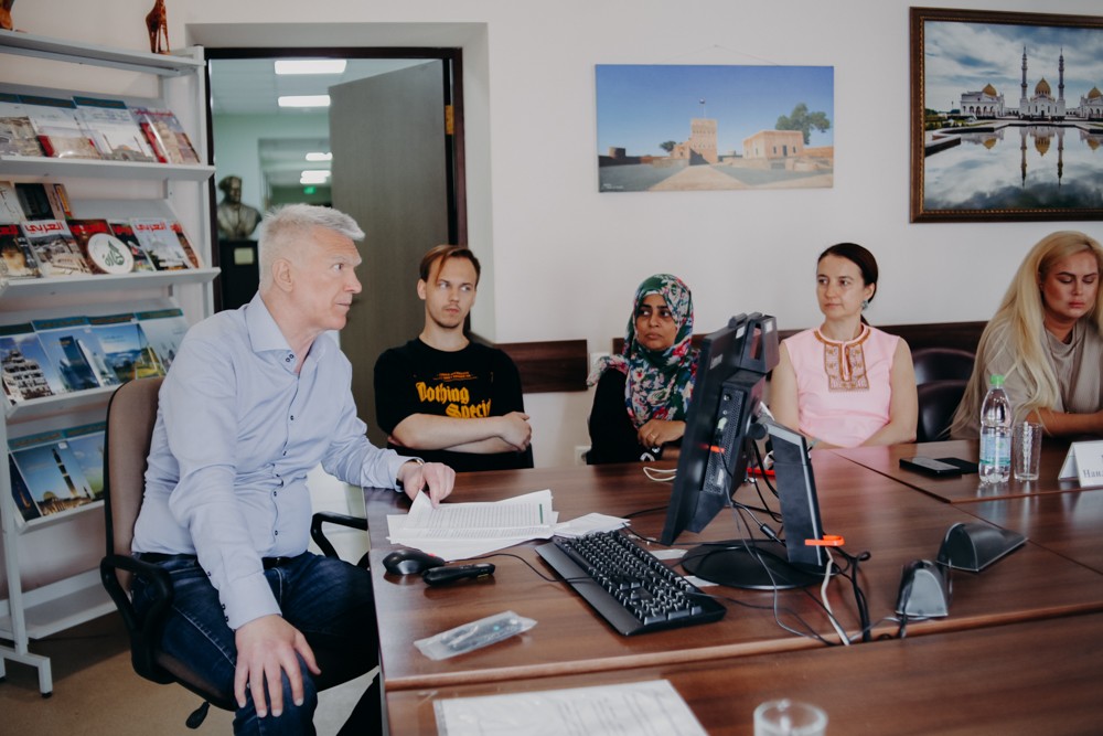 Российский историк-востоковед Михаил Якушев встретился со студентами КФУ Российский историк-востоковед Михаил Якушев встретился со студентами КФУ