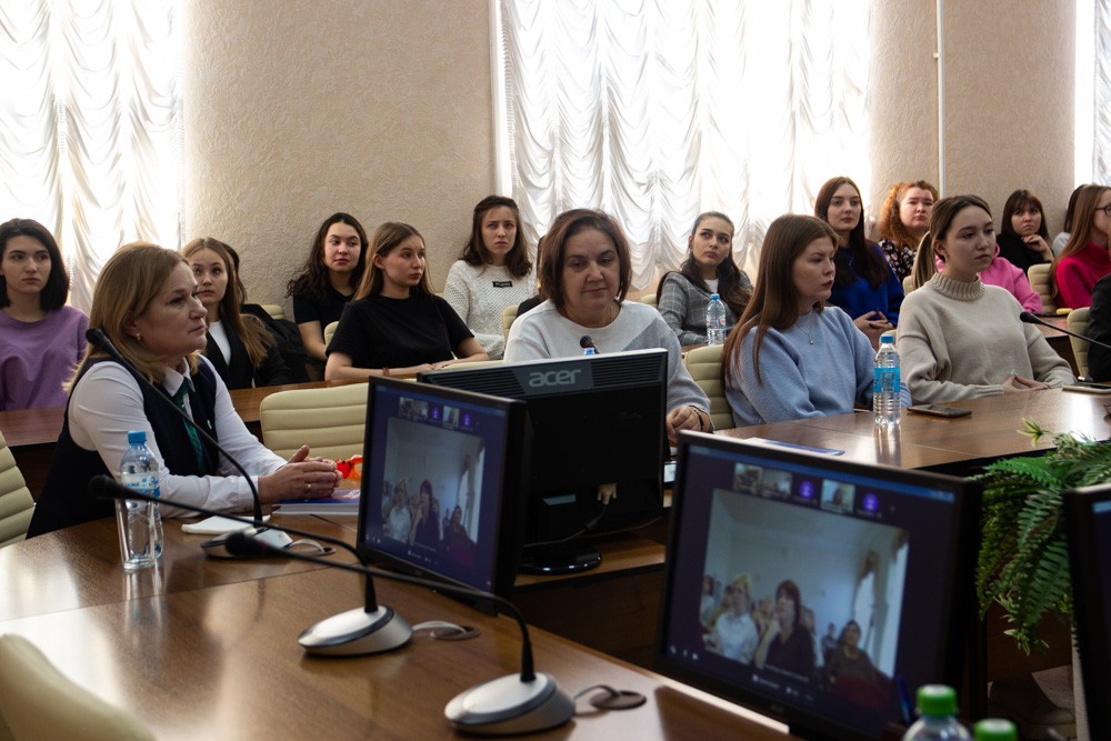 Состоялась Всероссийская научно-практическая конференция 'Траектория младшего школьника' Состоялась Всероссийская научно-практическая конференция 'Траектория младшего школьника'