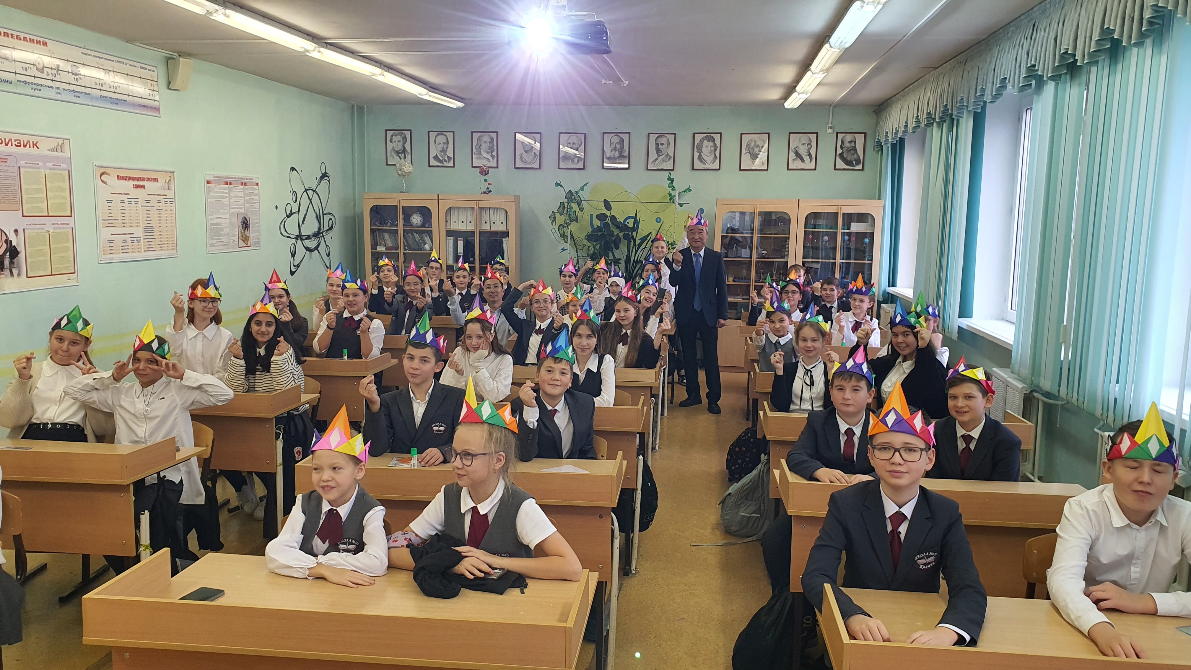 На базе КФУ прошли мастер-классы по корейскому искусству складывания бумаги - 'чоничопки' На базе КФУ прошли мастер-классы по корейскому искусству складывания бумаги - 'чоничопки'