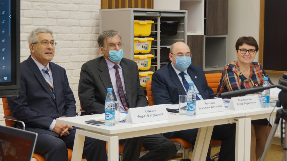 �������� ������������� ������-������������ �����������, ����������� 100-����� �� ��� �������� ��������� ��� ���������