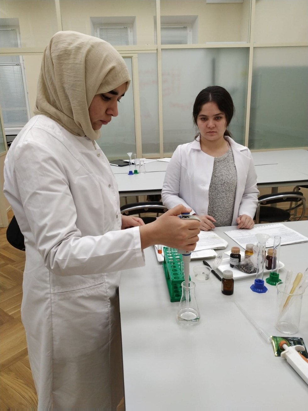 Кафедра биохимии, биотехнологии и фармакологии открыла новую аудиторию для лабораторных занятий