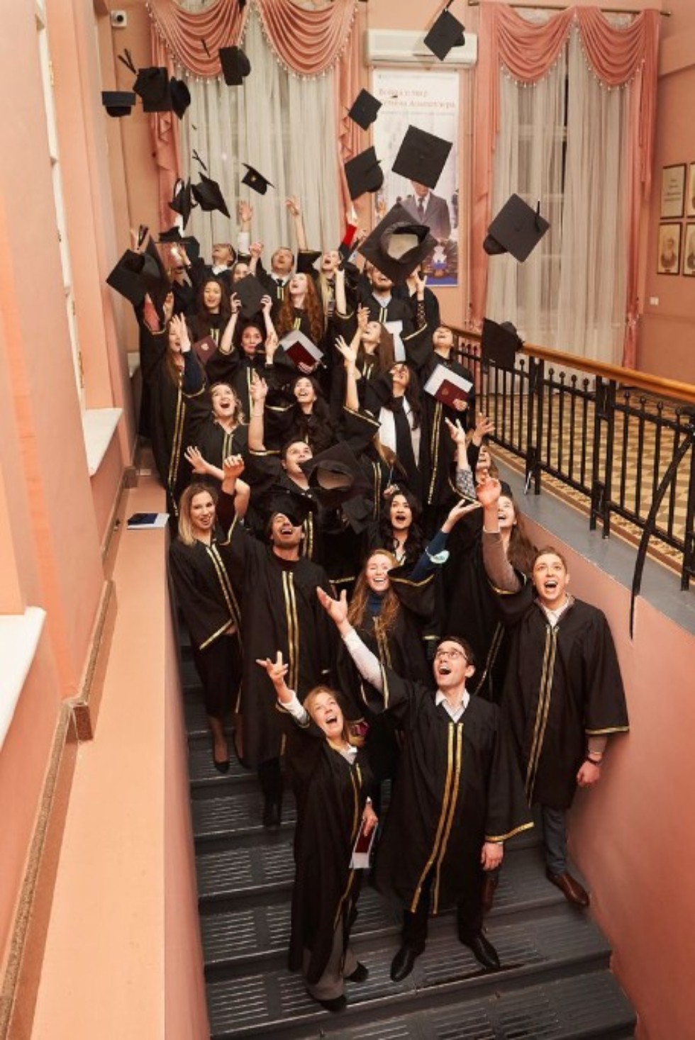 AWARD OF DIPLOMAS TO GRADUATES OF MASTER'S PROGRAMS AWARD OF DIPLOMAS TO GRADUATES OF MASTER'S PROGRAMS