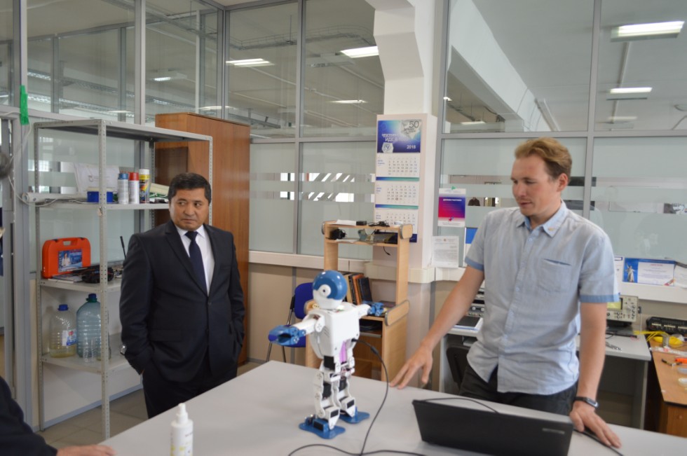 ��������� ������������� ���������-������������� ���������(����������) �������� ���������� �������� � ���������-������������ ������ ���