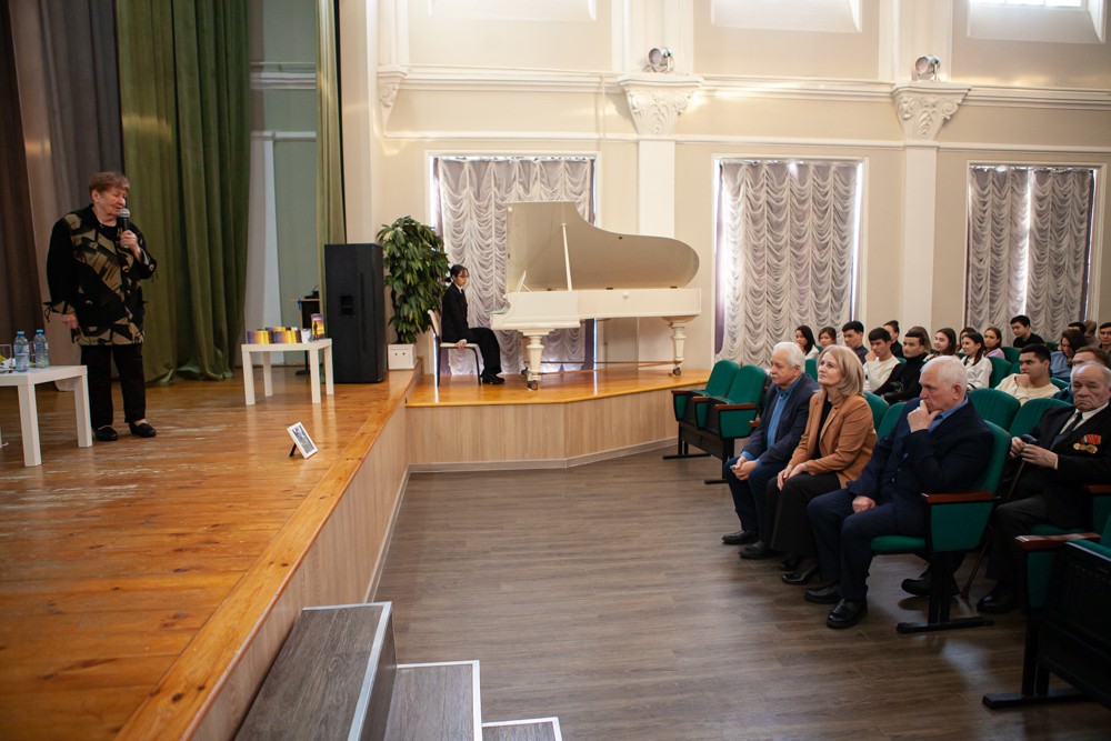 Участникам СВО посвятили встречу с поэтом в Елабужском институте КФУ Участникам СВО посвятили встречу с поэтом в Елабужском институте КФУ