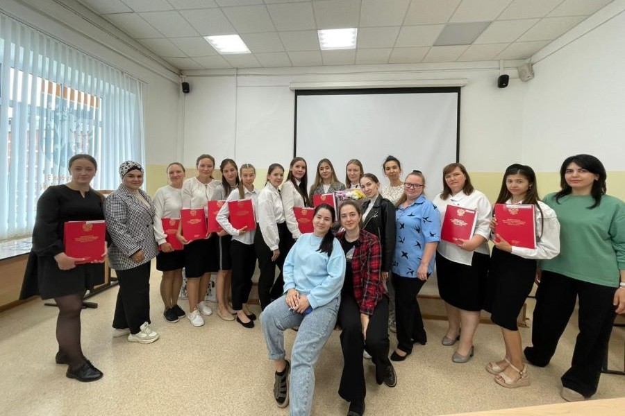 В добрый путь, наши выпускники! В добрый путь, наши выпускники!