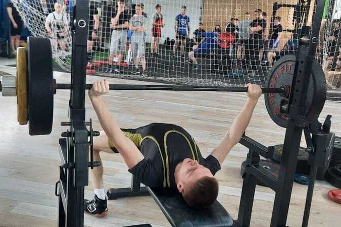 Студенты Елабужского института КФУ успешно выступили на соревнованиях по пауэрлифтингу Студенты Елабужского института КФУ успешно выступили на соревнованиях по пауэрлифтингу