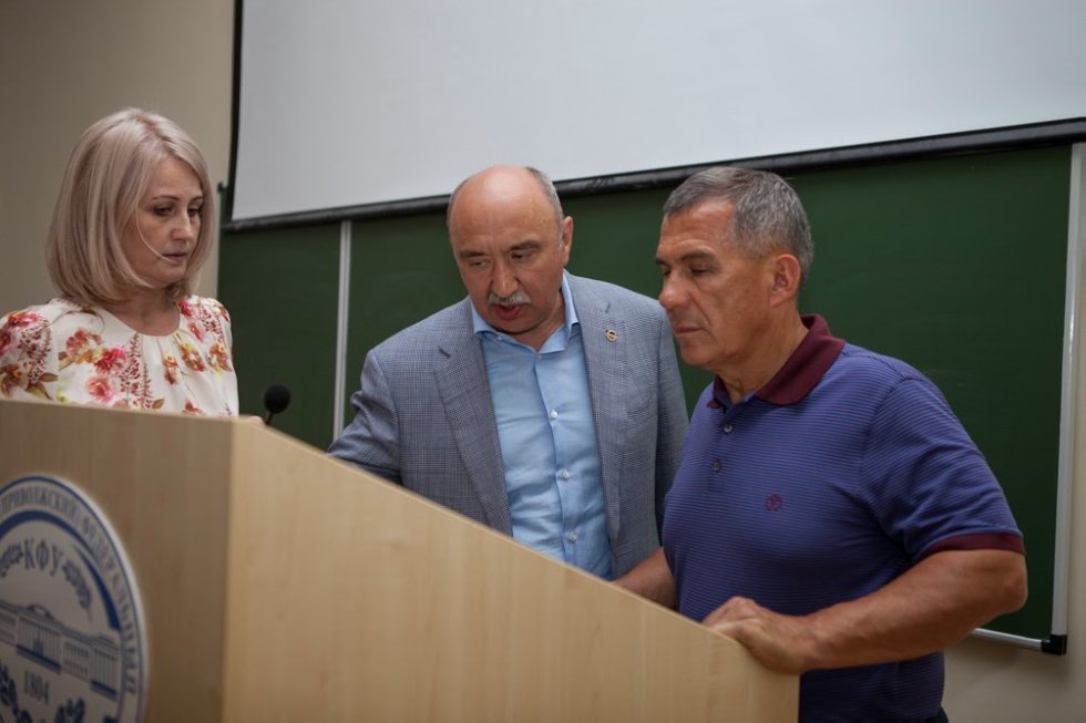 The President of the Republic of Tatarstan has estimated possibilities of pedagogical education at the Yelabuga institute of KFU