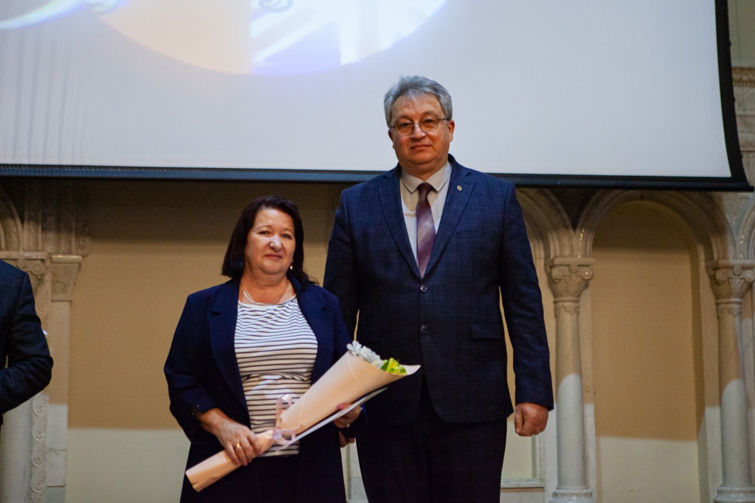 � ���������� ��������� ��� ������������� 60-����� ���������� ����������� ������ ,���������� �������� ���