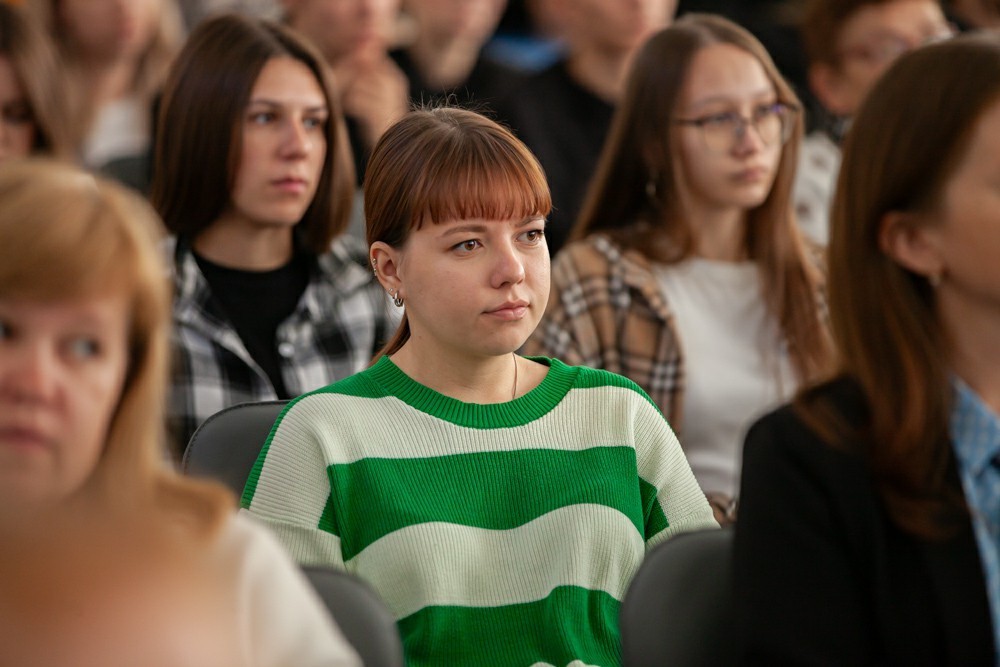 Russian and foreign practices of increasing educational resilience were discussed at Elabuga Institute of KFU