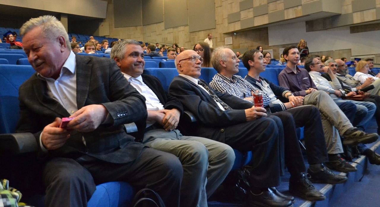 ������� �������������� ������