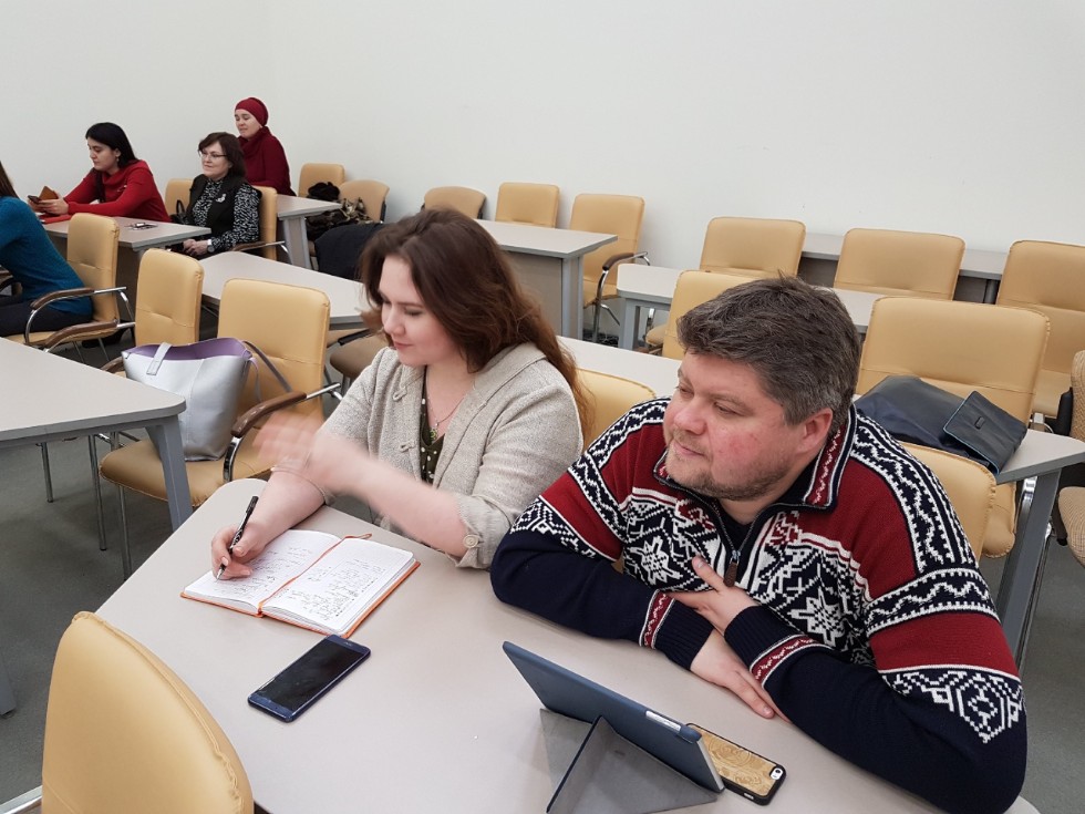 На заседании кафедры телепроизводства и цифровых коммуникаций состоялось обсуждение вопросов методического характера На заседании кафедры телепроизводства и цифровых коммуникаций состоялось обсуждение вопросов методического характера