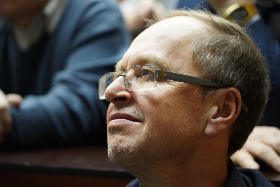 � ��������� ������ ��� ���������� ���������, ����������� 100-����� �� ��� �������� ����� ��������