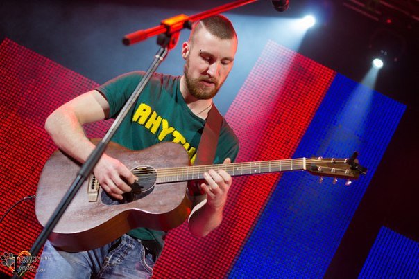 Студенческая весна: любовный роман и повесть о настоящем человеке! Студенческая весна: любовный роман и повесть о настоящем человеке!