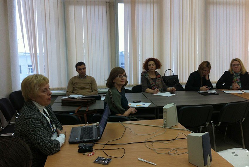 Гуманитарии обсуждают этапы пилотного проекта 'Система открытого электронного обучения в КФУ' Гуманитарии обсуждают этапы пилотного проекта 'Система открытого электронного обучения в КФУ'