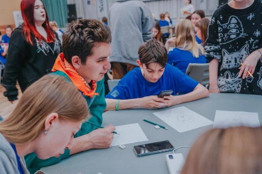 В форуме 'ЭКОволна-2024' участвовали студенты Елабужского института КФУ В форуме 'ЭКОволна-2024' участвовали студенты Елабужского института КФУ