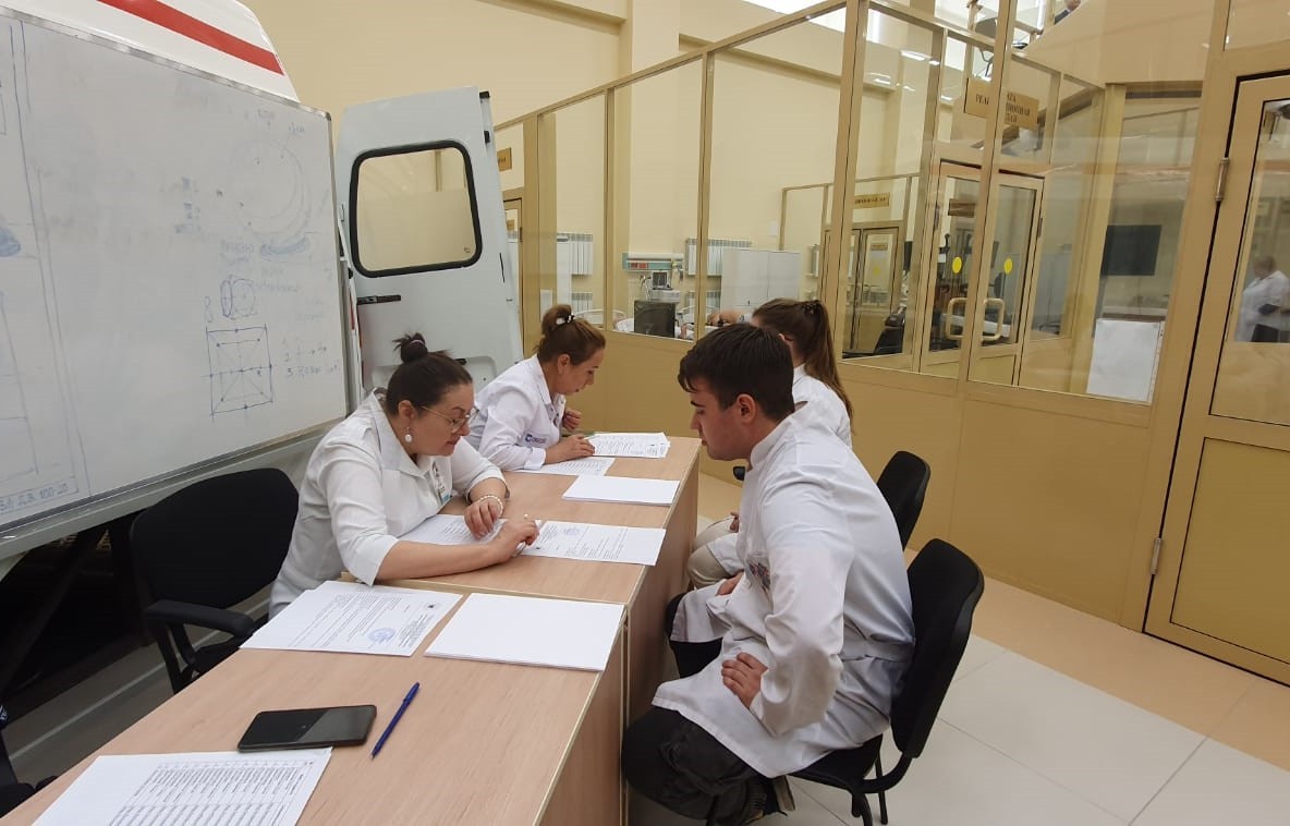 В ноябре 2022 года прошел экзамен на должности среднего медицинского персонала в ИФМиБ КФУ В ноябре 2022 года прошел экзамен на должности среднего медицинского персонала в ИФМиБ КФУ