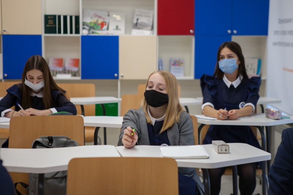 Екатерина Турилова прочла лекцию по теории вероятности для 'Университетской' школы Екатерина Турилова прочла лекцию по теории вероятности для 'Университетской' школы