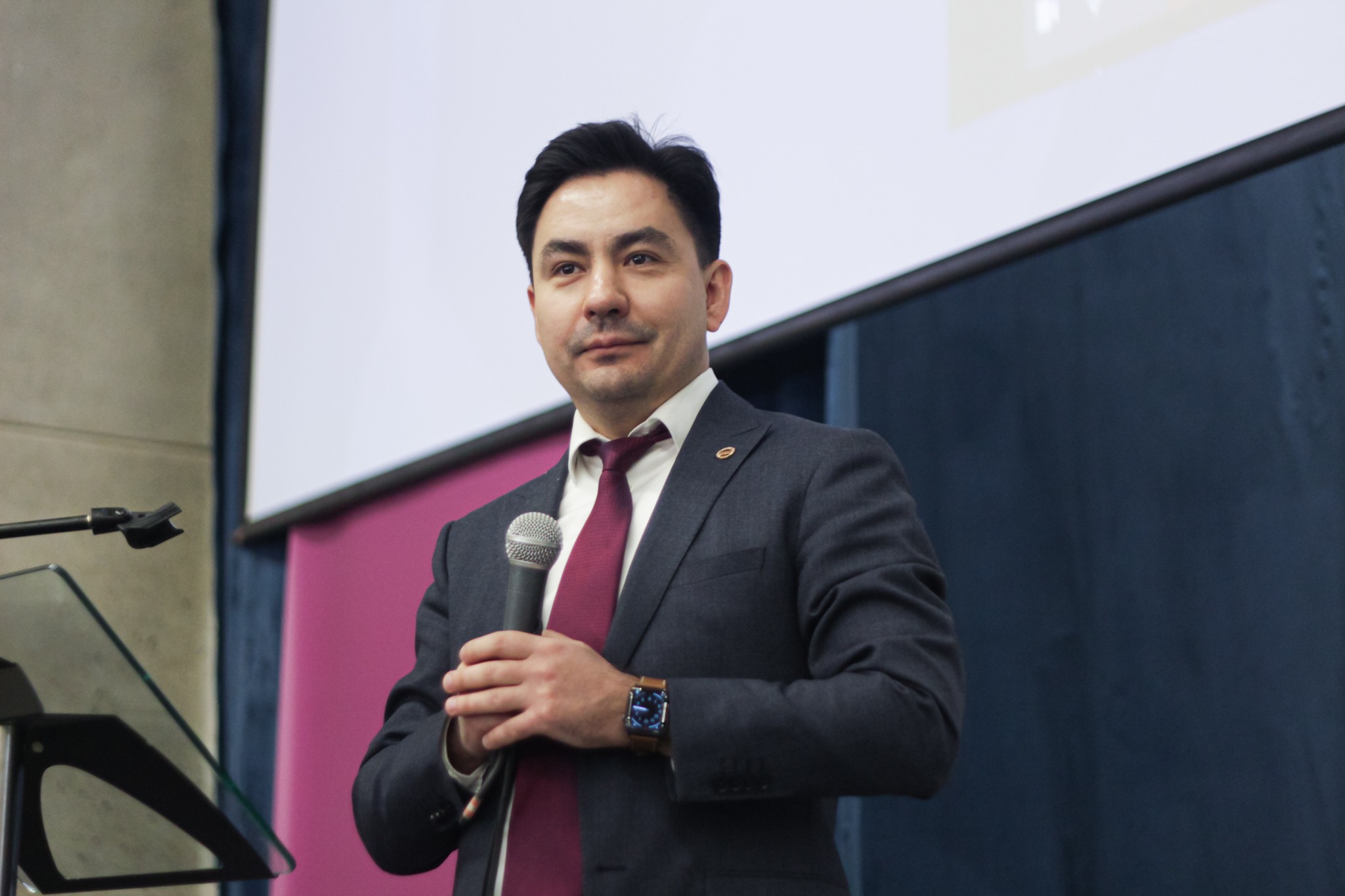 Иностранным студентам КФУ напомнили о профилактике социально негативных явлений Иностранным студентам КФУ напомнили о профилактике социально негативных явлений