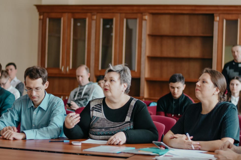 ����� ��������� ���� ������������� 