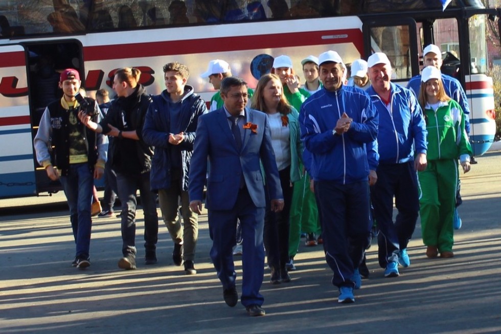 Students of the Elabuga Institute of KFU take part in the International Run dedicated to the Victory Day