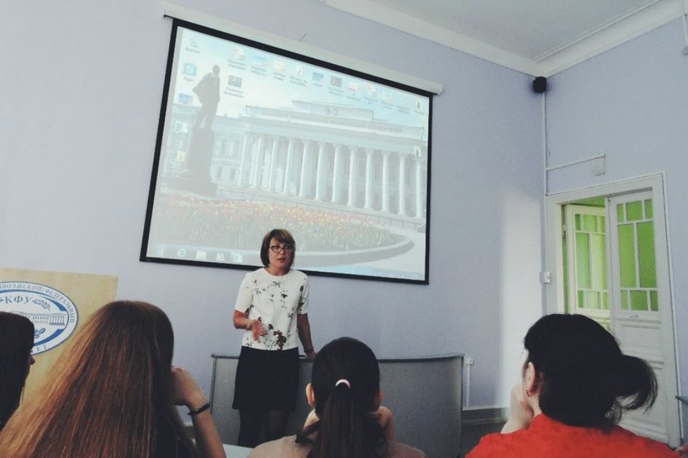 ����� 700 ��������� ����� ����������� �������� ������-��������������� �����������