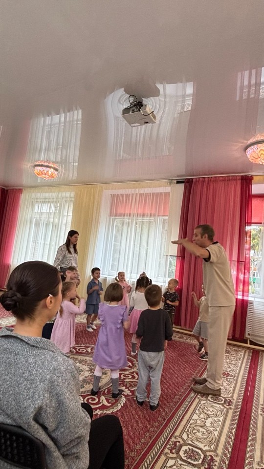 Студенты 17.1-419 группы на практическом занятии в МБДОУ №311 г. Казани Студенты 17.1-419 группы на практическом занятии в МБДОУ №311 г. Казани