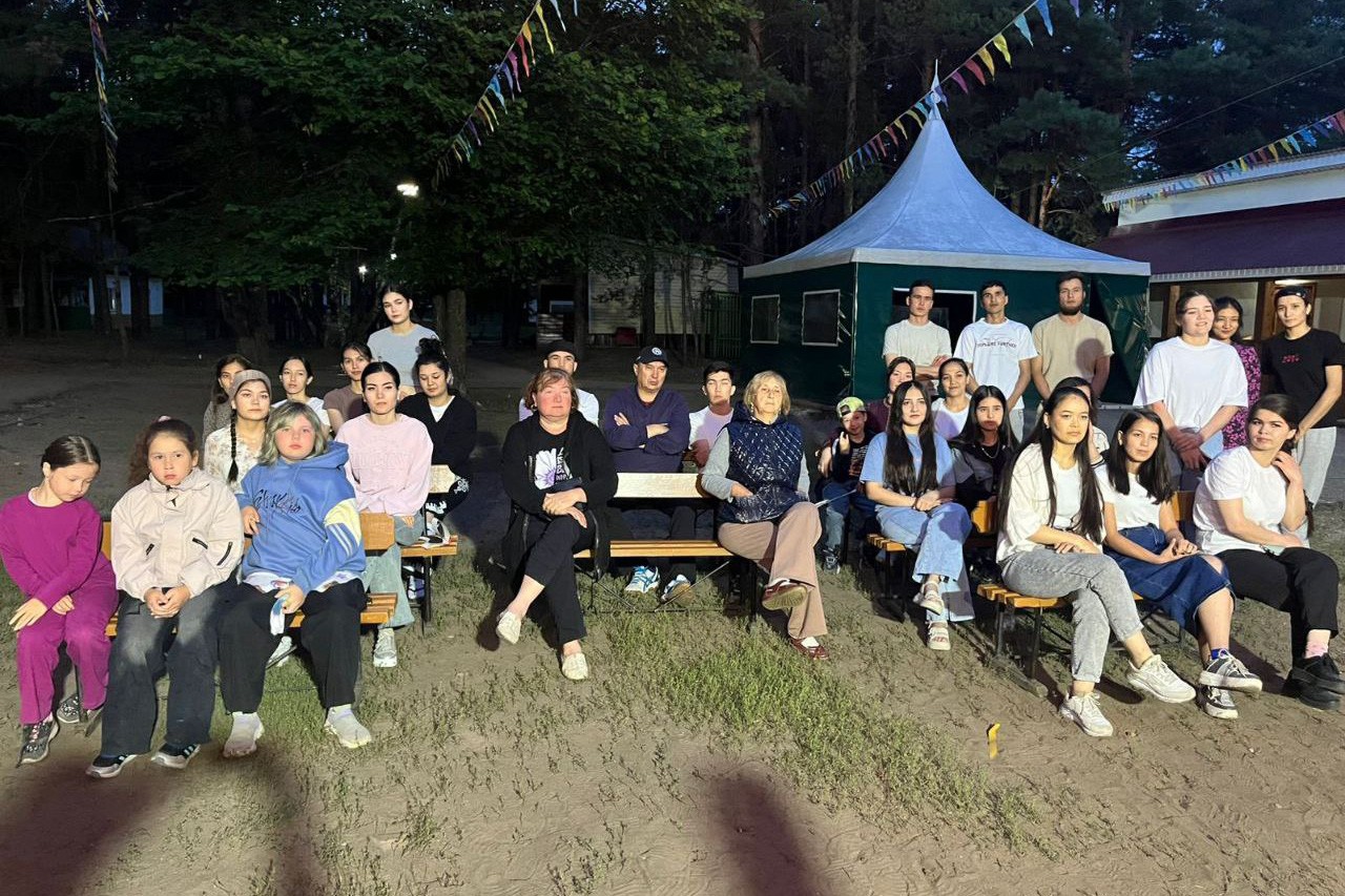 В 'Буревестнике' завершилась смена 'Этнолето' В 'Буревестнике' завершилась смена 'Этнолето'