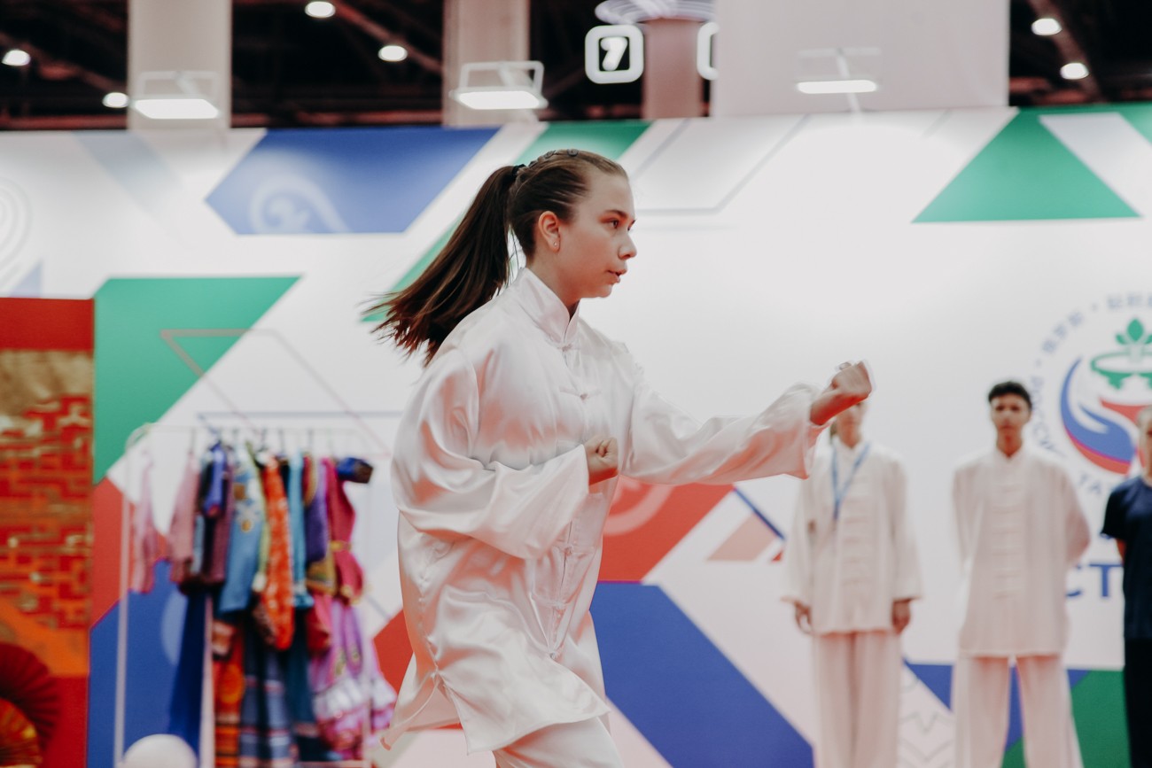 ��� ��������� ������� � ������ '������: ������ � ����� ? �������������� ��������������'.